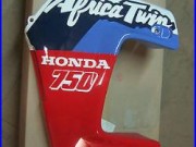 Flanc carénage gauche Honda XRV 750 Africa twin RD04 64230-MV1-000ZH PANEL NEW