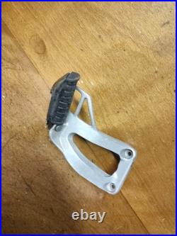 Platine Repose Pied Arrière Droite Honda 750 Africa Twin Rd07 Rd07a