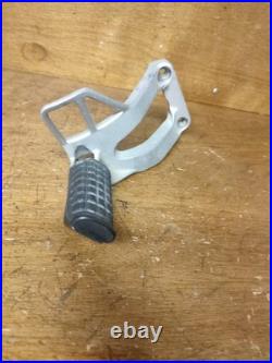 Platine Repose Pied Arrière Droite Honda 750 Africa Twin Rd07 Rd07a